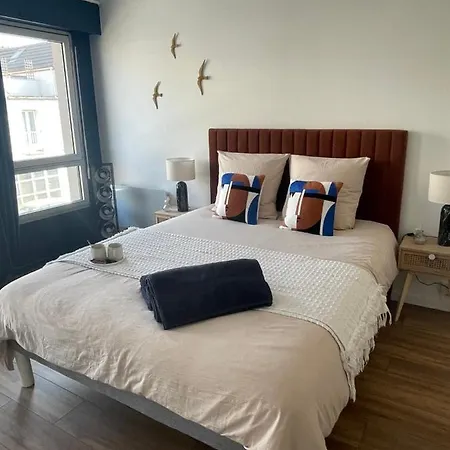 Apartment Entre Paris Et